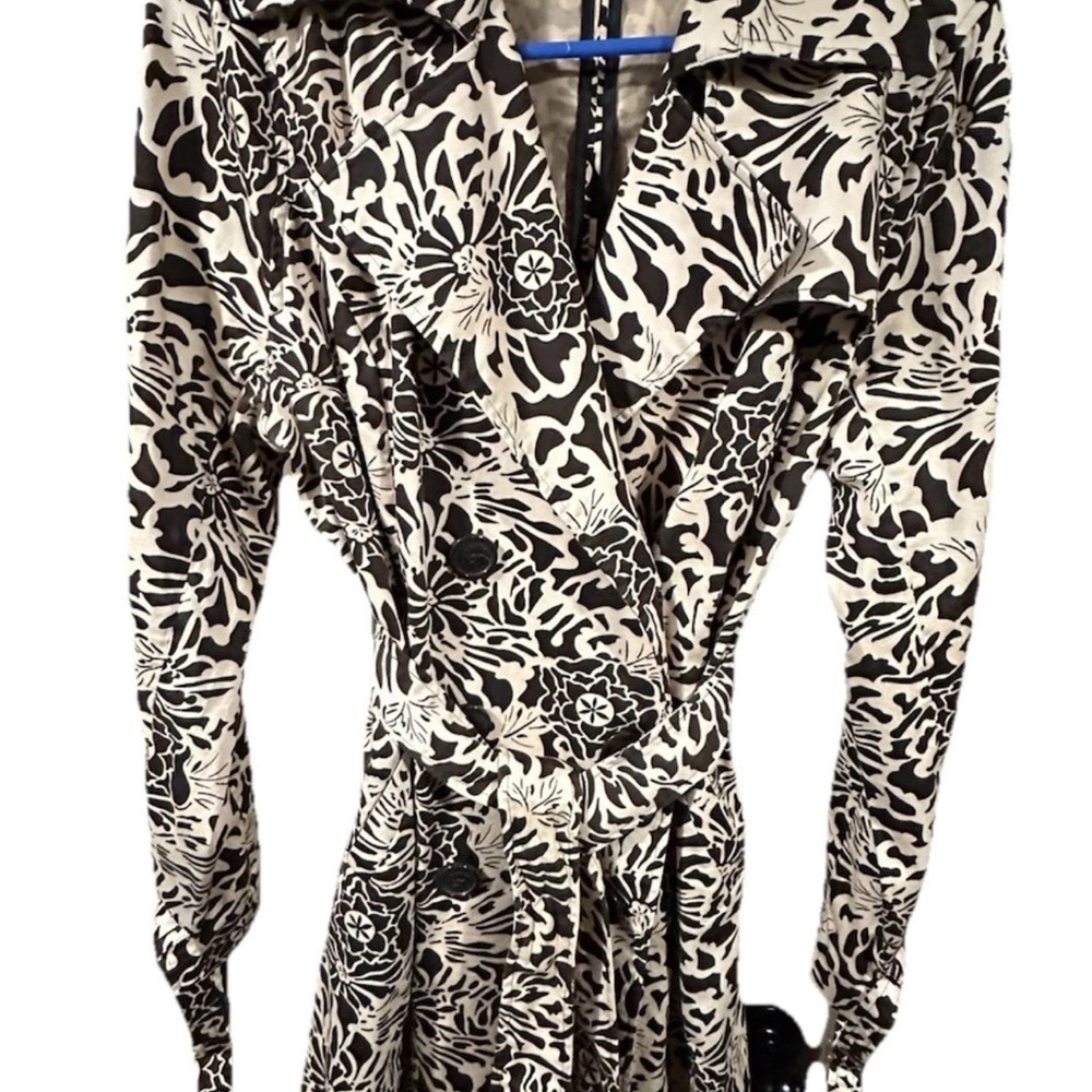 Vertigo Paris Black and White Floral Dress